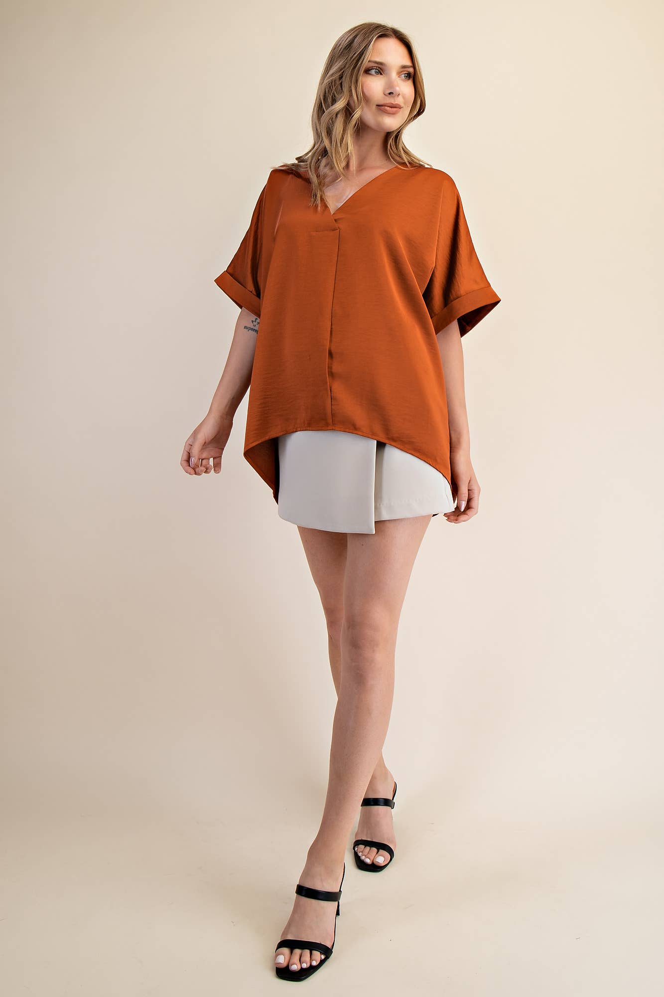 The Erica Hi Lo Blouse - Rust