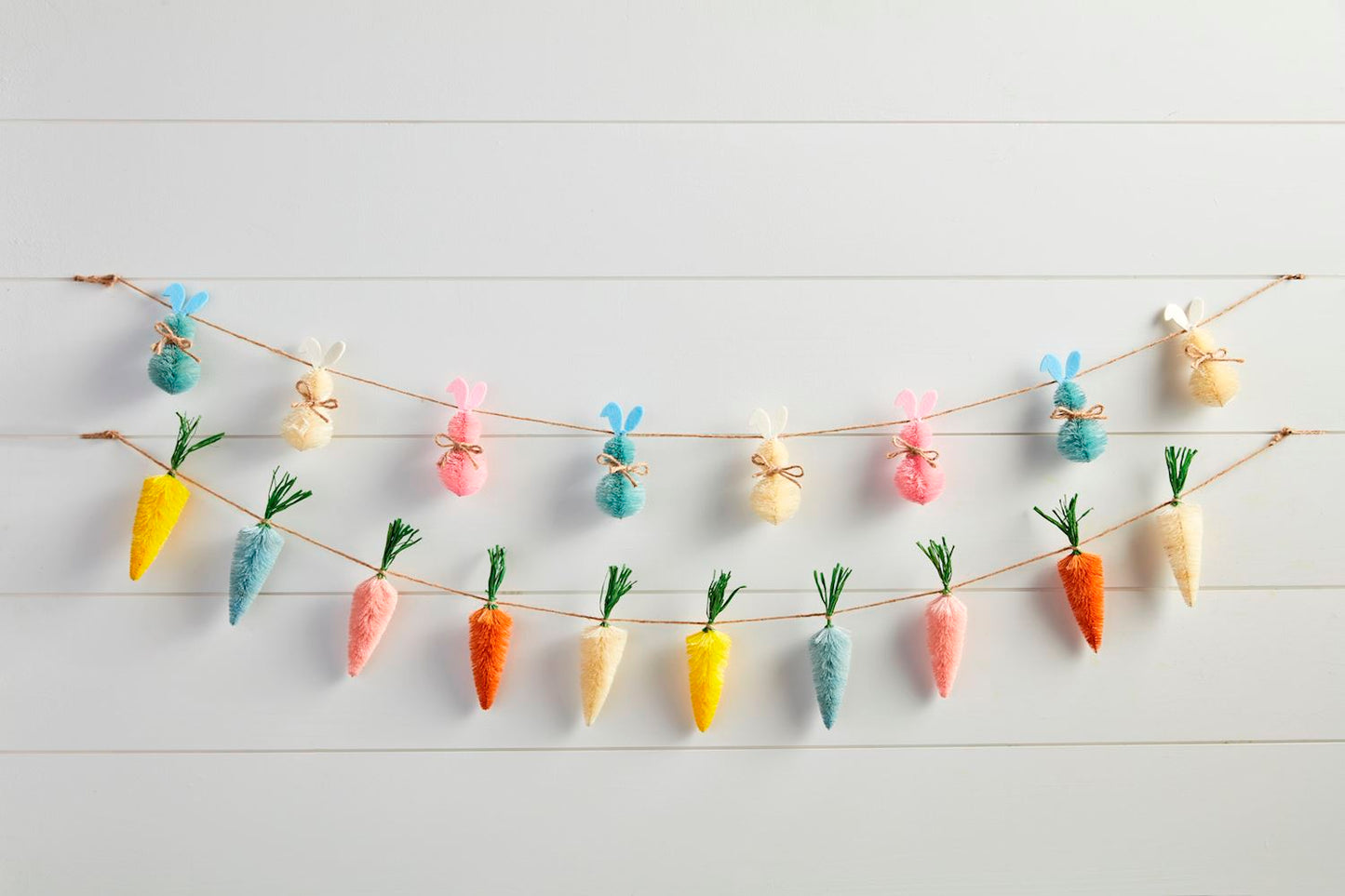 Bottle Brush Carrot Garland
