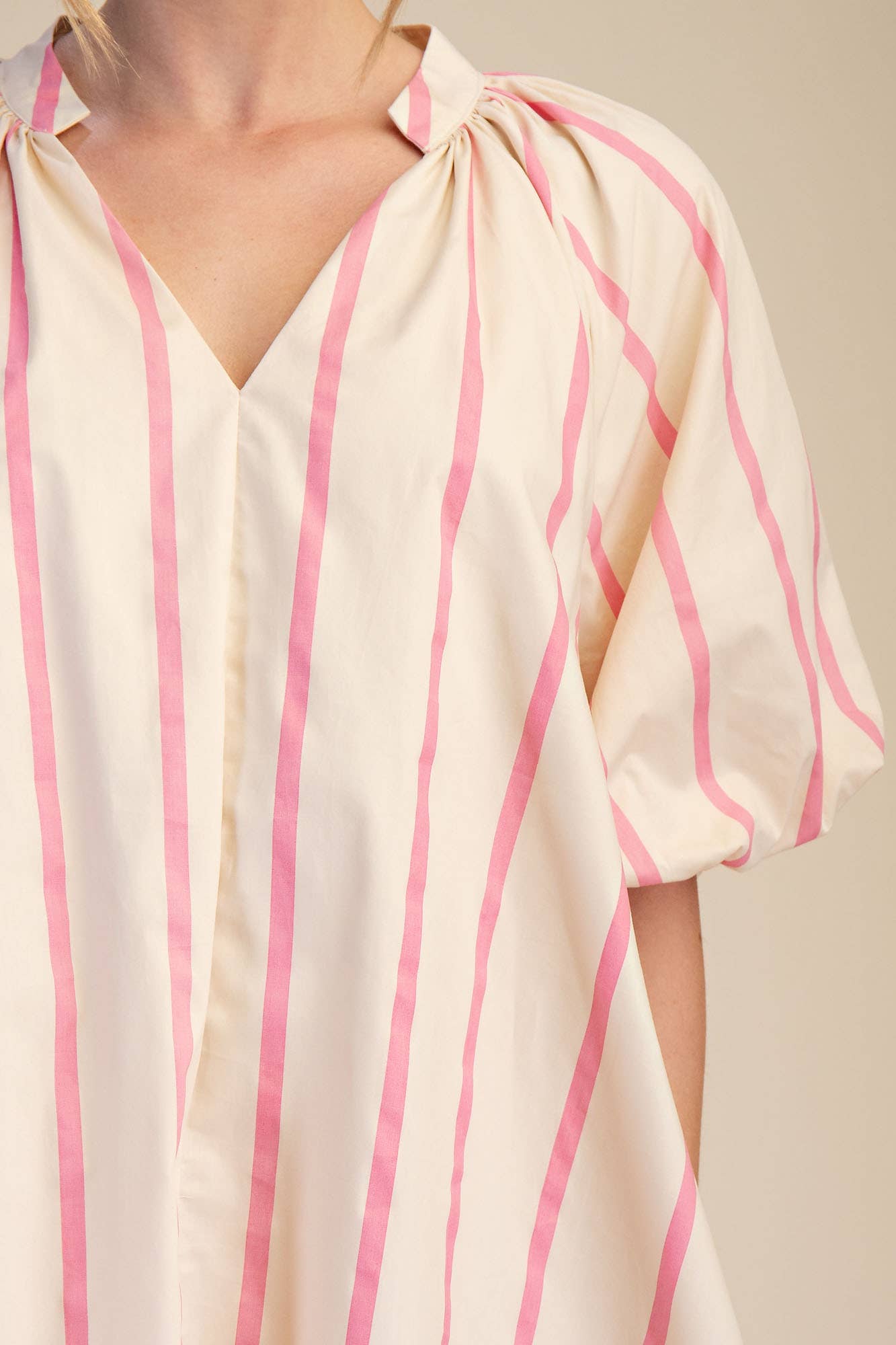 Puff-Sleeve Mini Dress: Pink