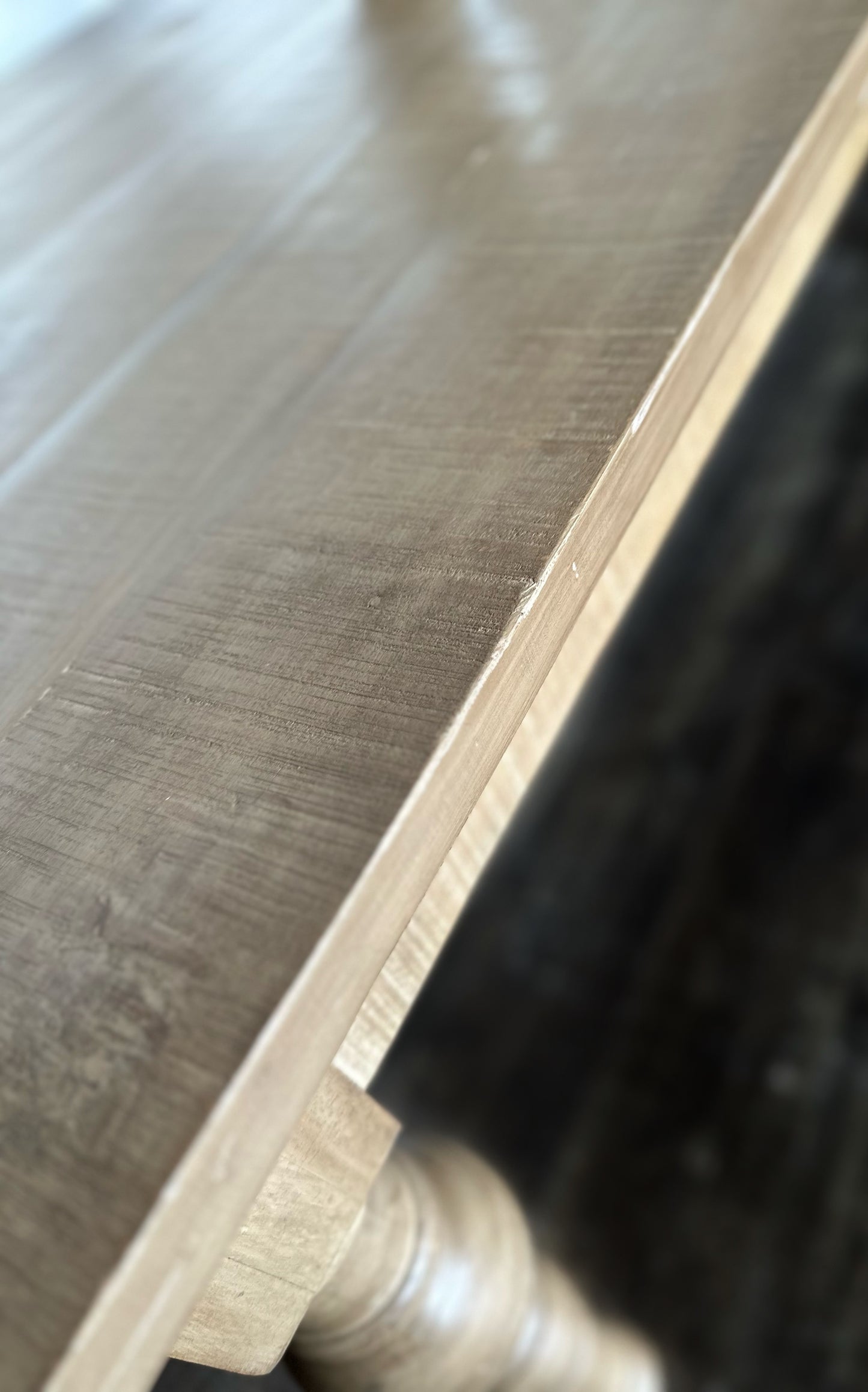 Caramel Dining Table (LOCAL PICKUP ONLY!)