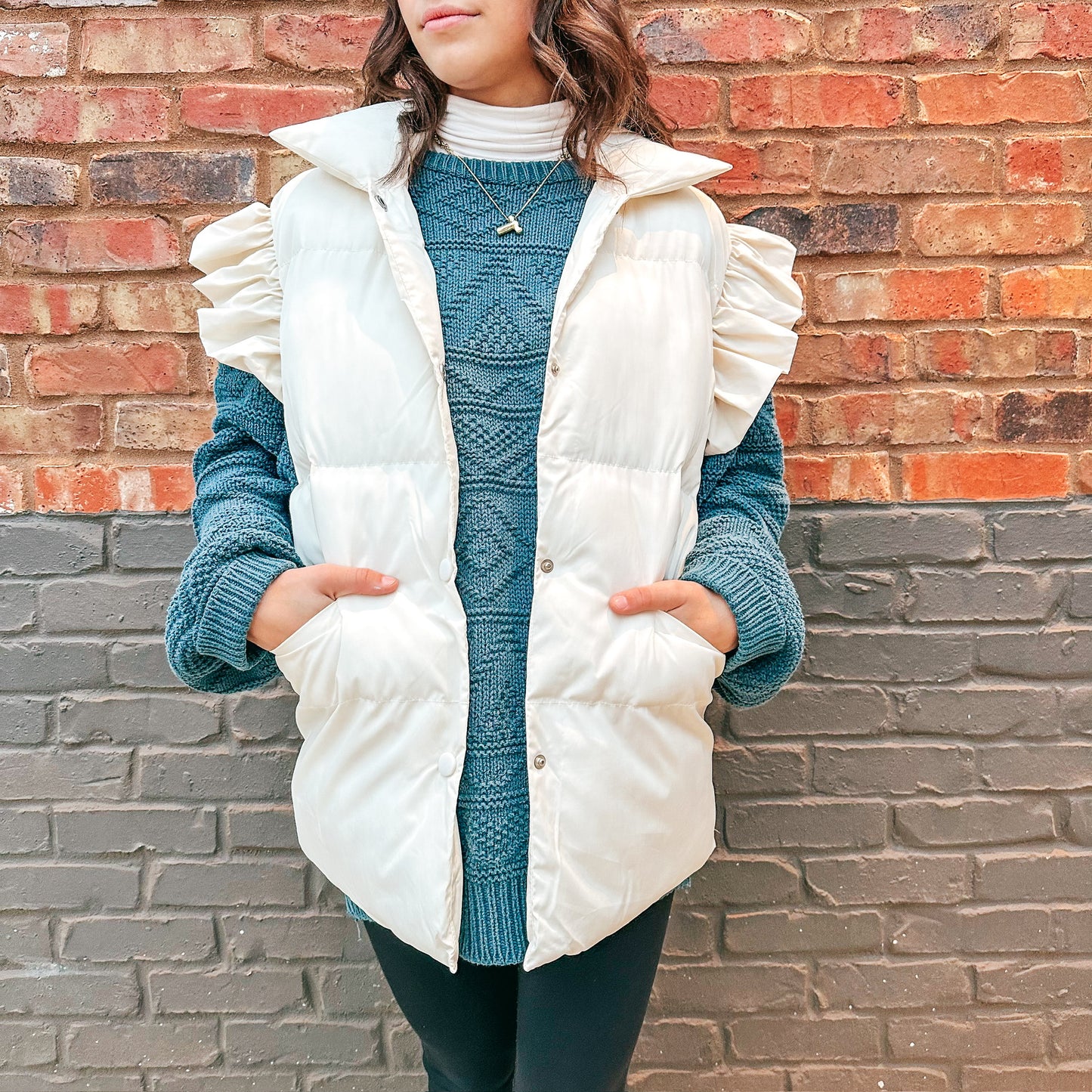 Ruffle Puffer Vest - Cream