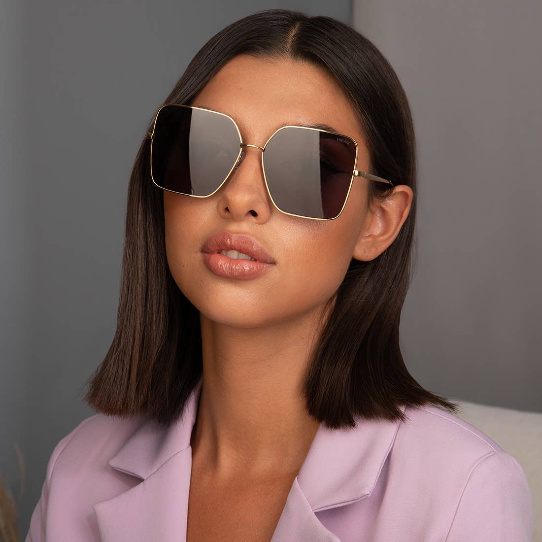 Dream Girl Womens Sunglasses: Gold / Gray