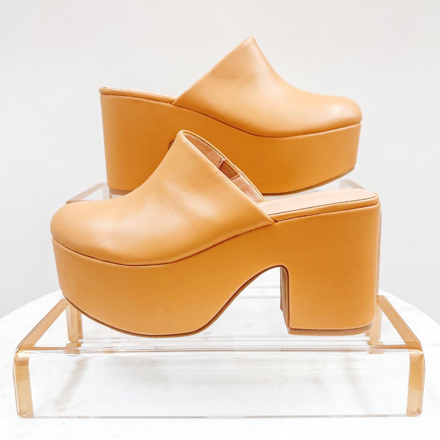 Isolda Clogs