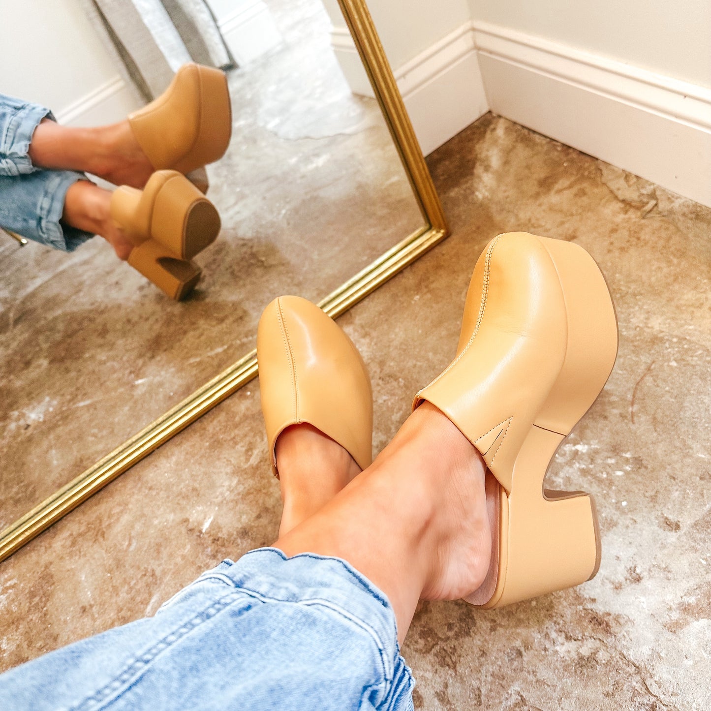 Isolda Clogs