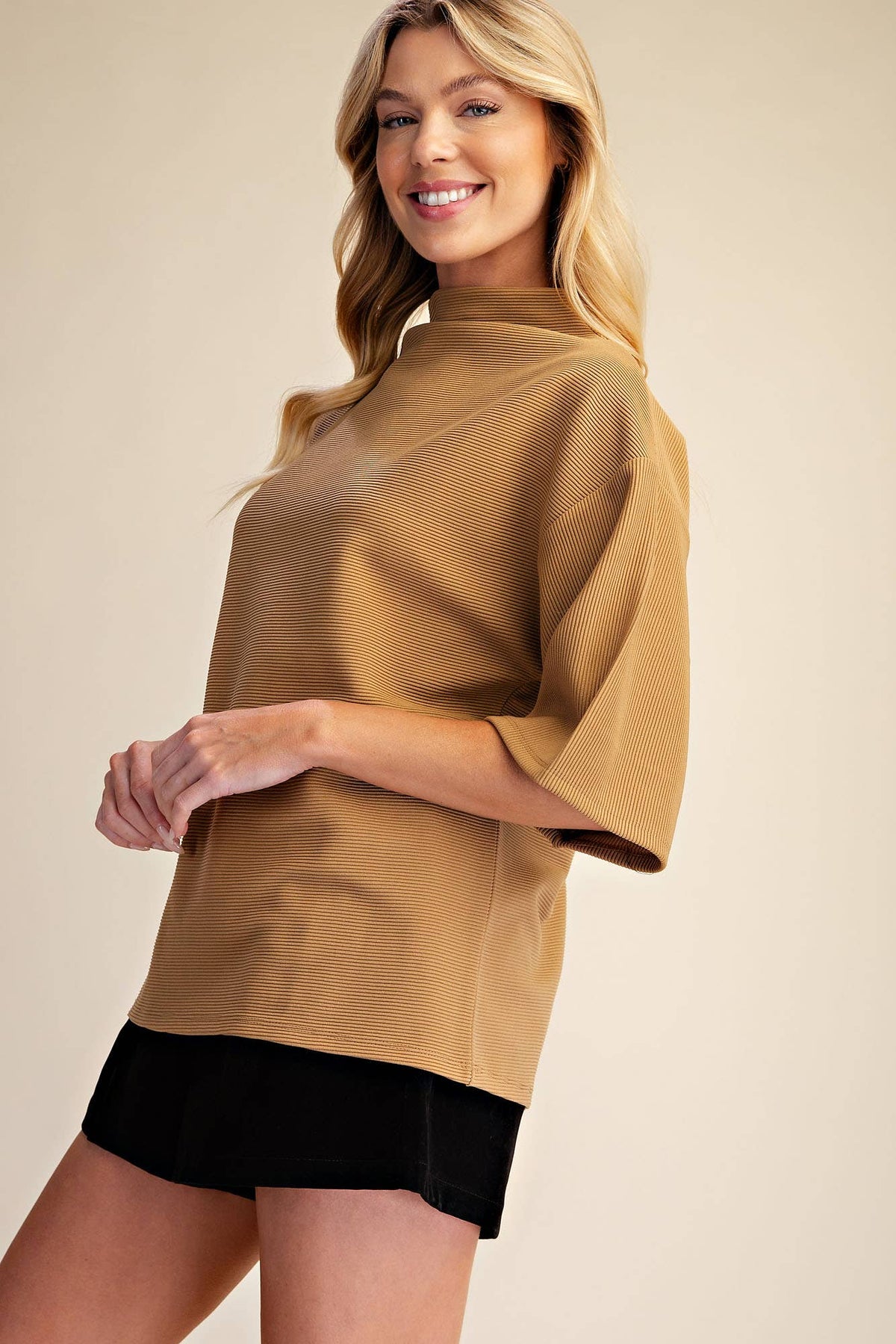 The Annie Top: Camel
