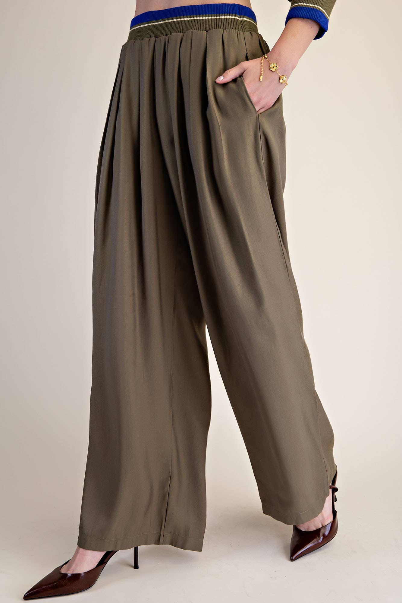 The Willow Pants : Olive