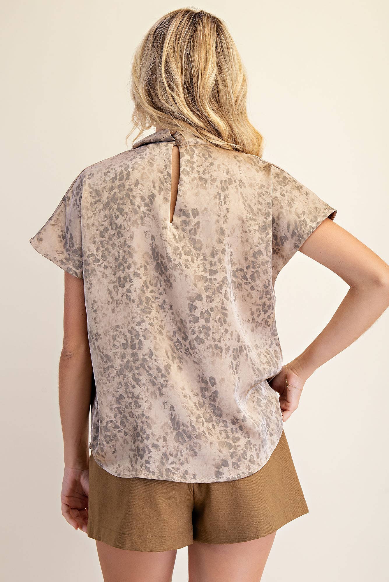 The Mandarin Top: Taupe