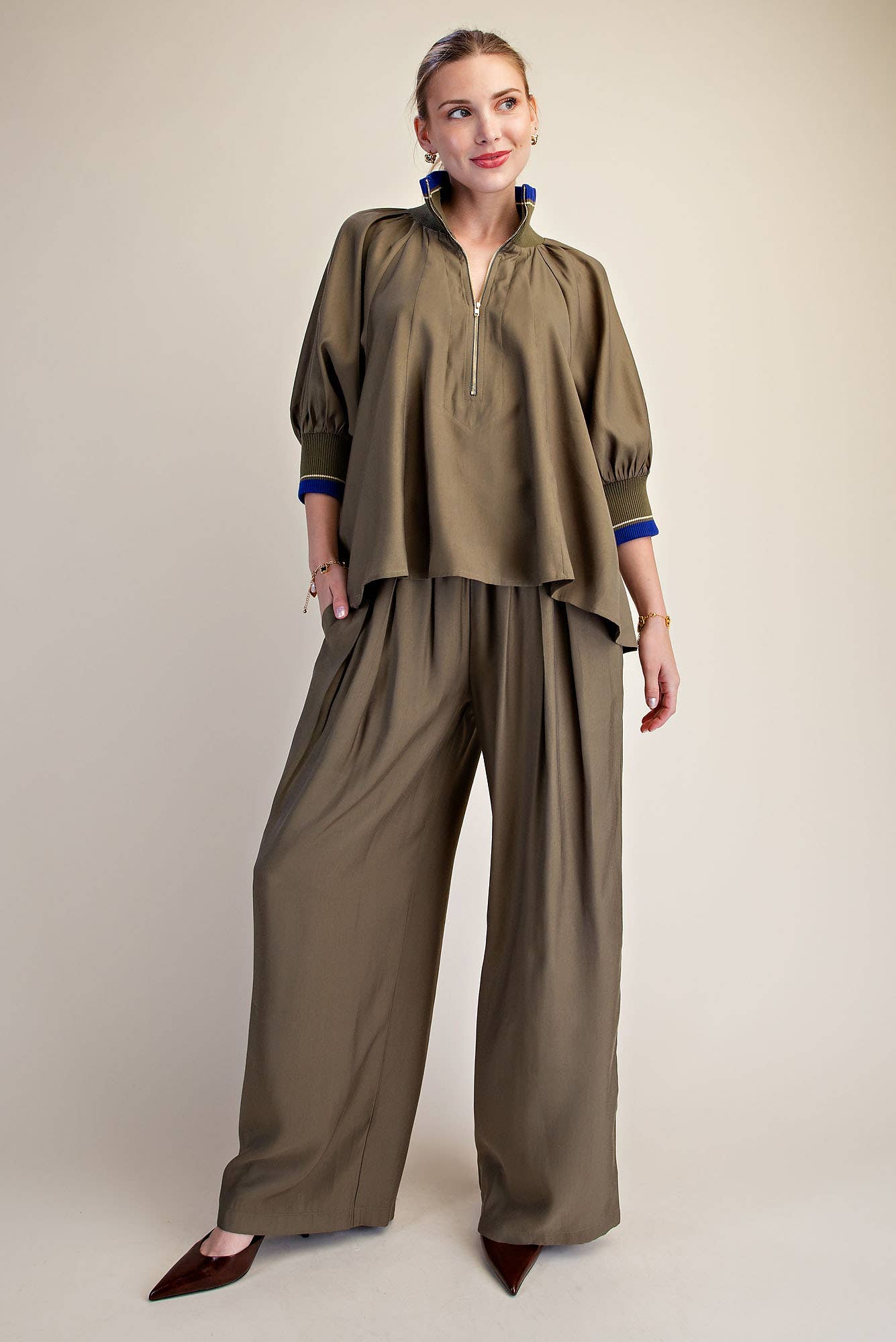The Willow Blouse: Olive