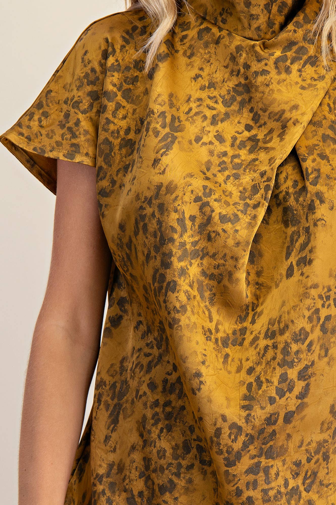 The Mandarin Top: Mustard