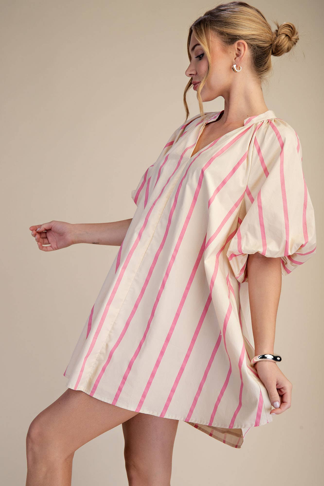 Puff-Sleeve Mini Dress: Pink