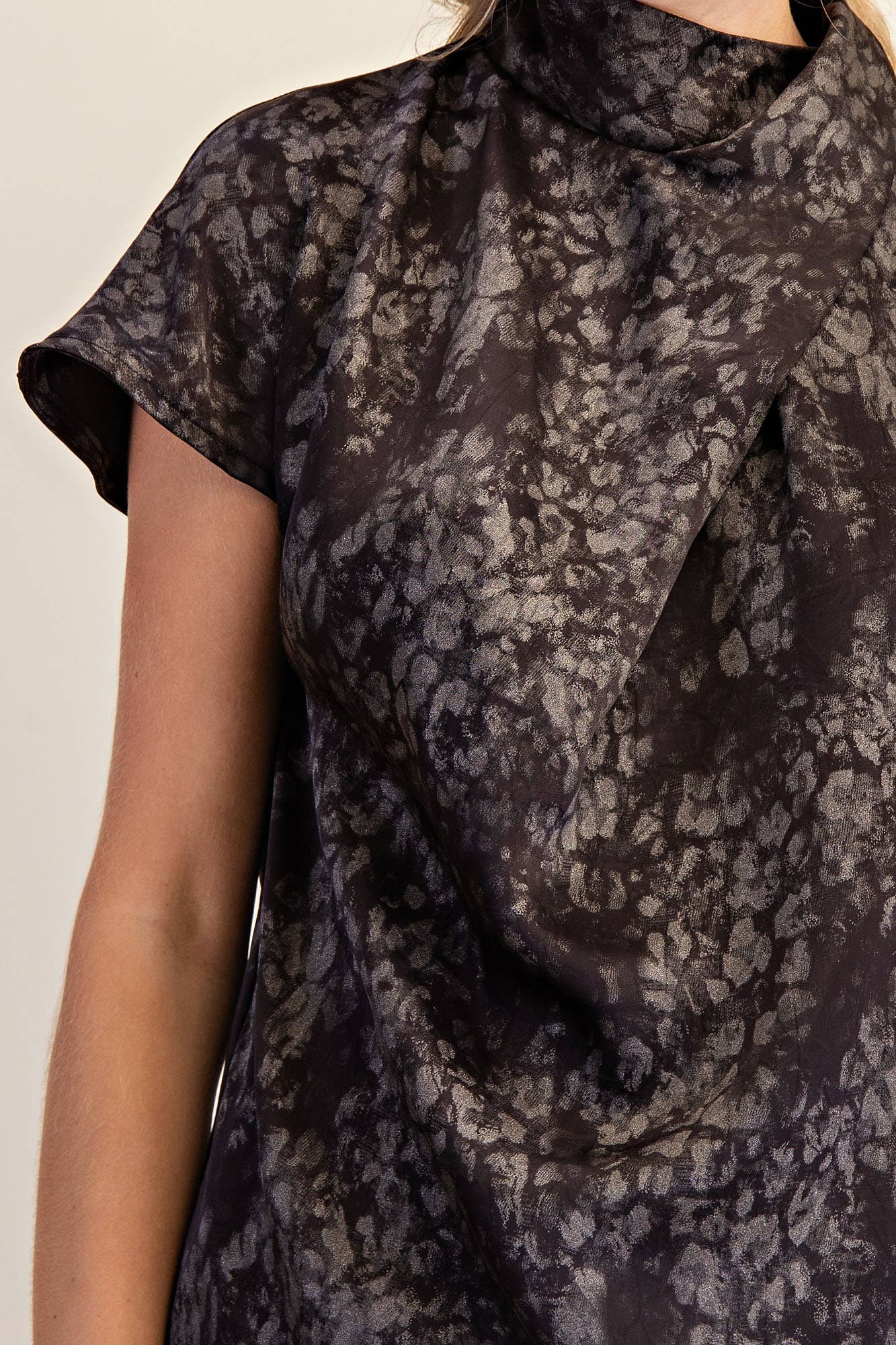 The Mandarin Top: Mustard