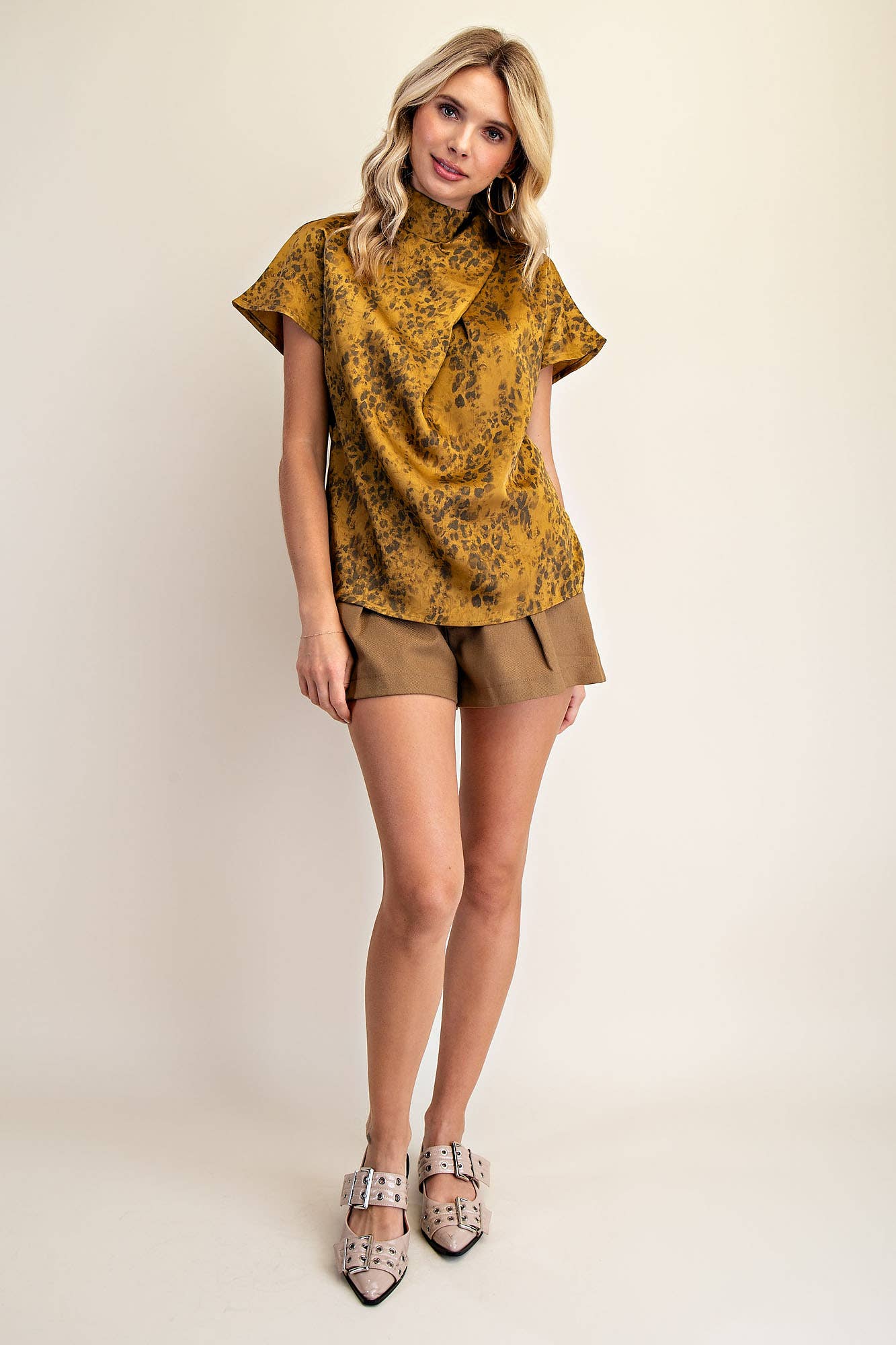 The Mandarin Top: Mustard