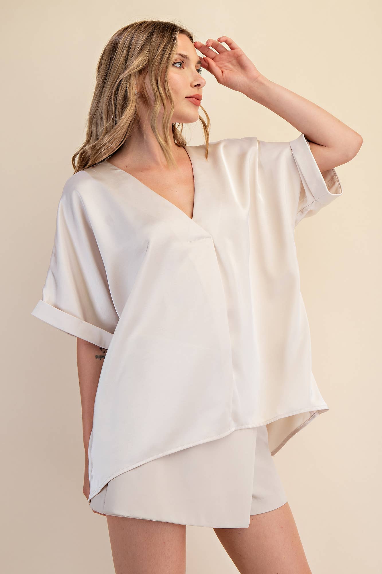 The Erica Hi Lo Blouse - Cream