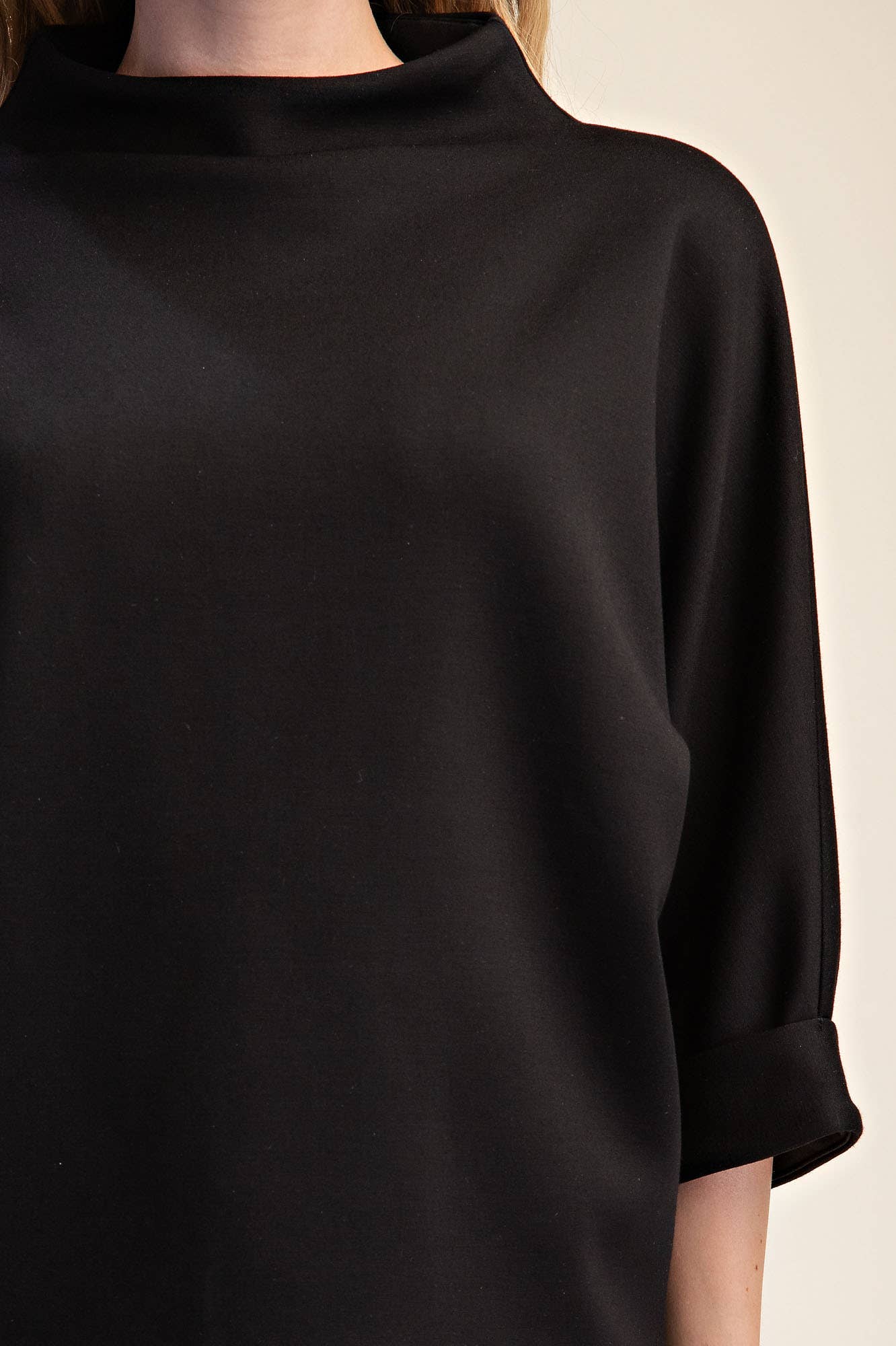 Mock-Neck 3/4 Sleeve Top: Black
